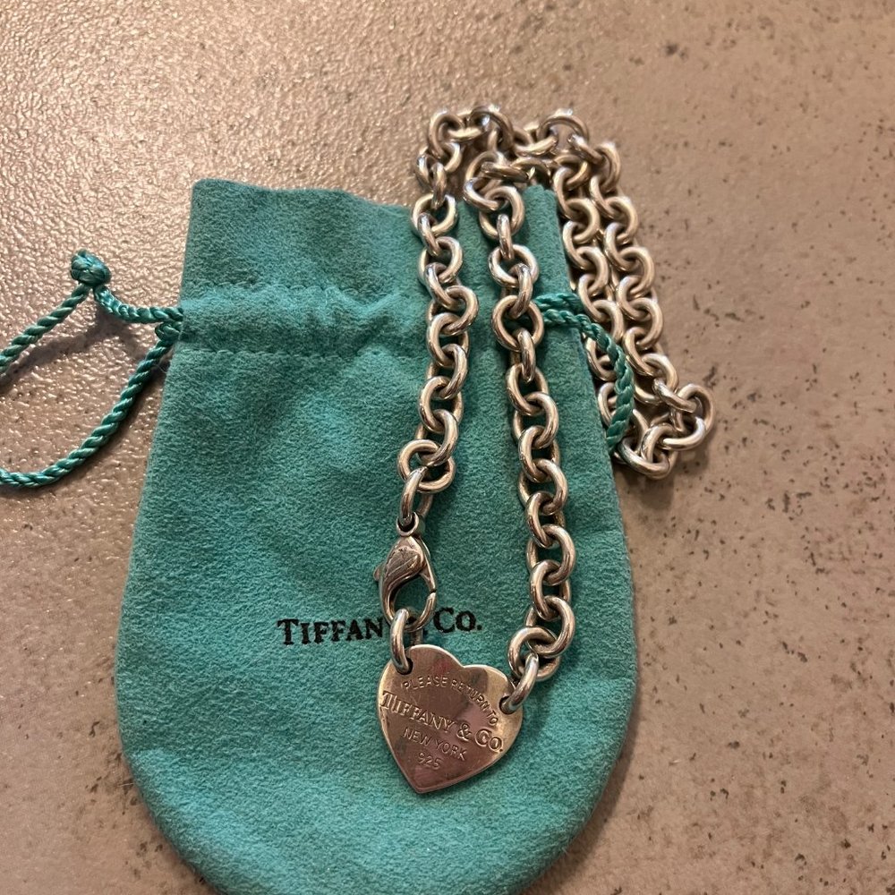 Tiffany & Co. - Return to Tiffany heart necklace in silver